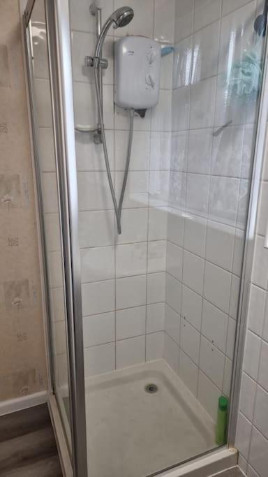 Coolfin House-Close To Excel, Contractors, Relocators, Paid Parking Villa London Bagian luar foto